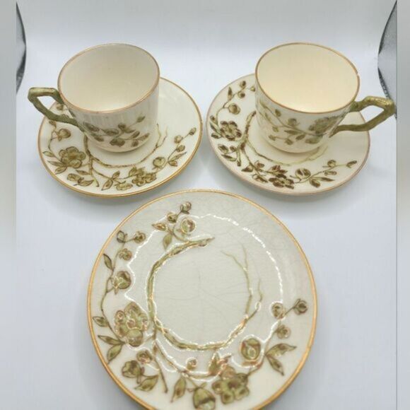 Antique French porcelain teacups & saucers set